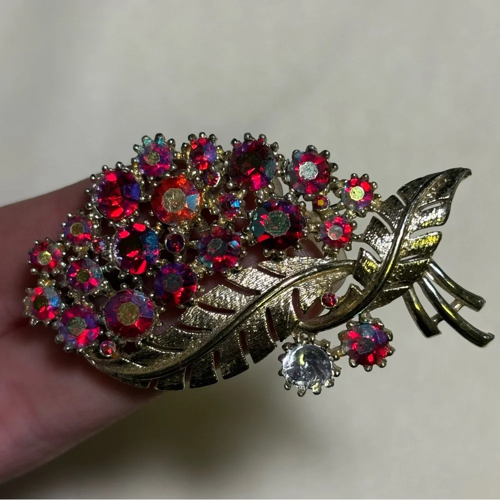 Vtg Coro Iridescent Red Rhinestone Brooch with Leaves